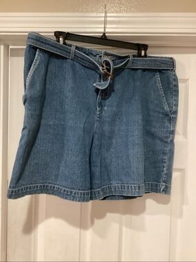 White Stag Women’s Jorts Shorts Blue Size 18